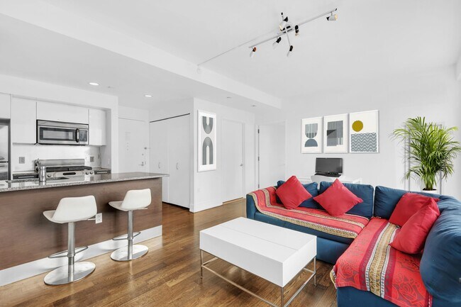 Foto del edificio - 350 W 42nd St