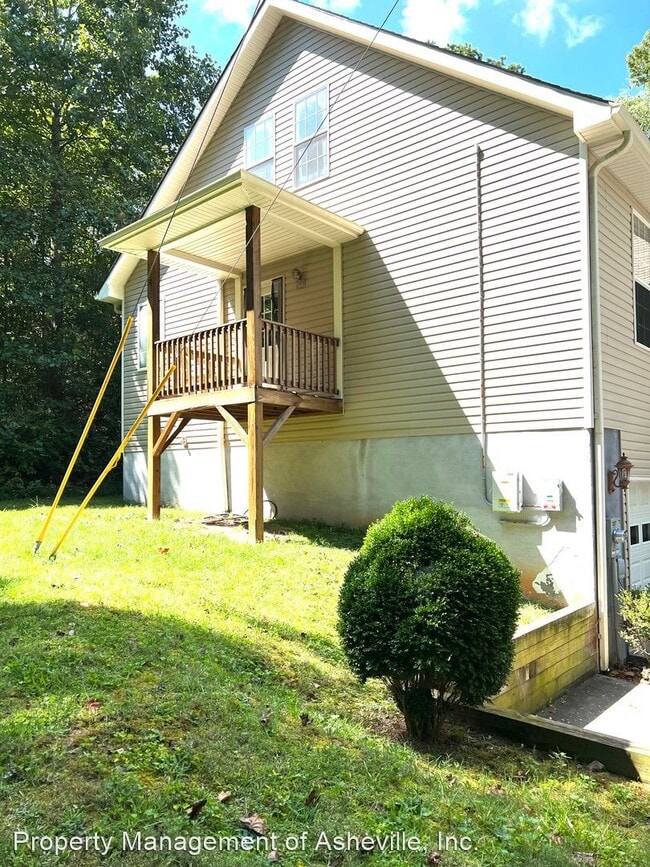 Building Photo - 4 br, 3 bath House - 32 Cub Rd.