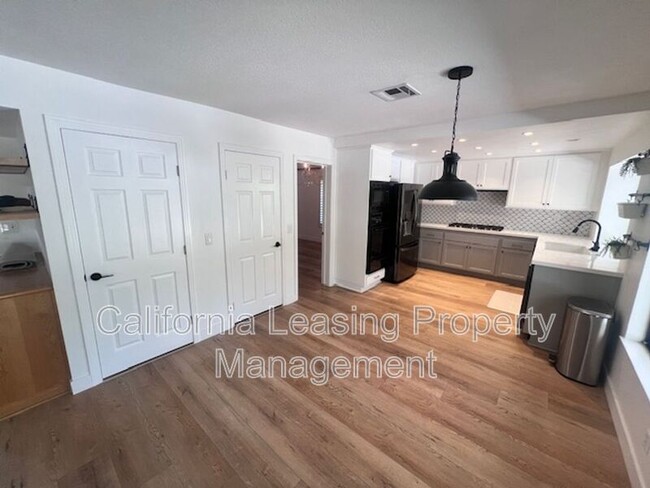 Building Photo - 25842 Vaquero Court