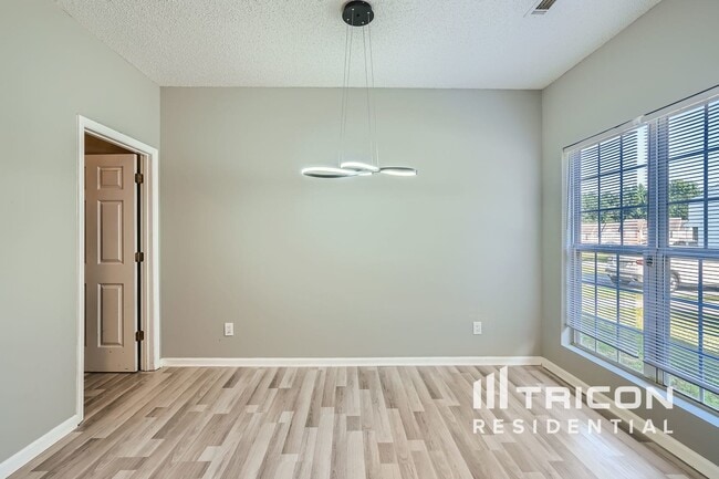 Building Photo - 5090 Oakley Commons Blvd