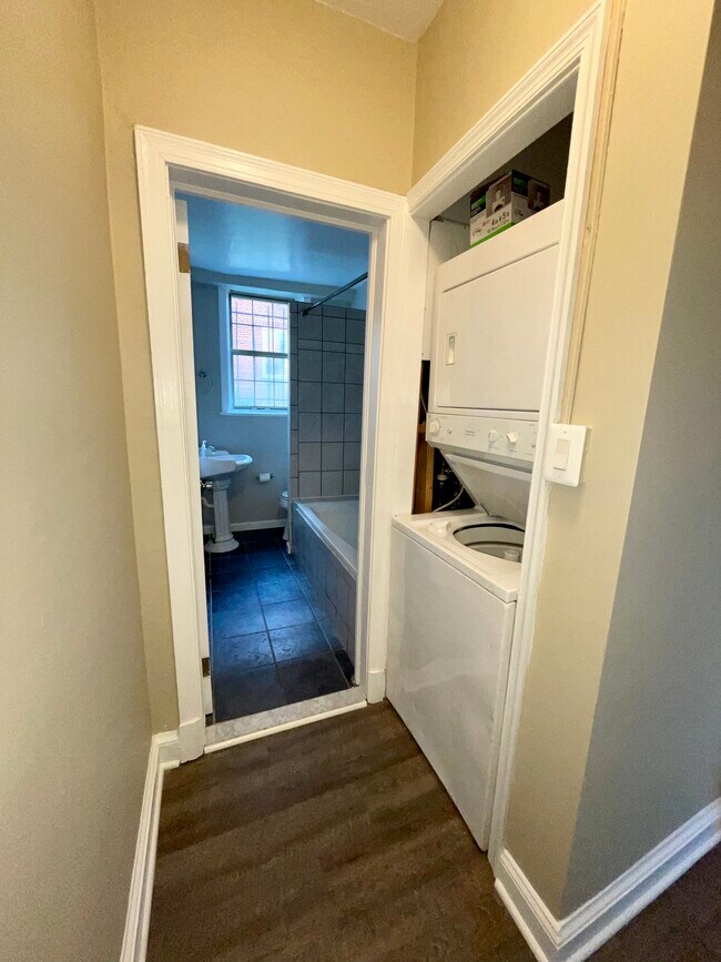 Washer/Dryer in unit - 1404 Tuckerman St NW