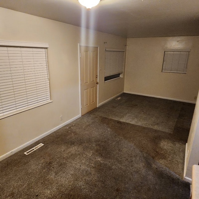 Building Photo - 213 E Coatsville Ave