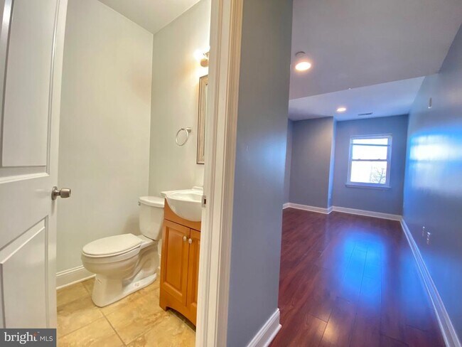 Foto del edificio - 1419 N 17th St