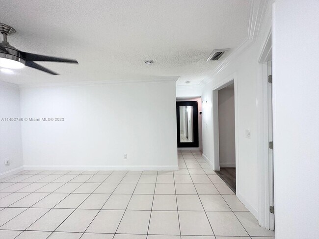 Foto del edificio - 8500 SW 149th Ave