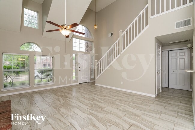 Building Photo - 3083 Wildflower Way