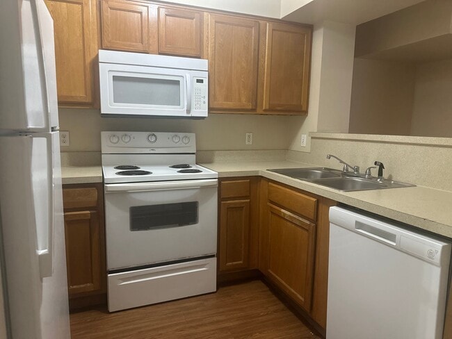 Foto del edificio - Affordable 1 Bedroom 1 Bathroom Condo with Loft