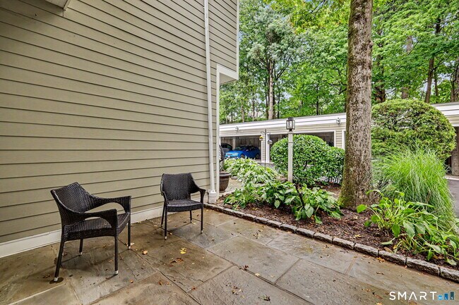 Foto del edificio - 333 Palmer Hill Rd