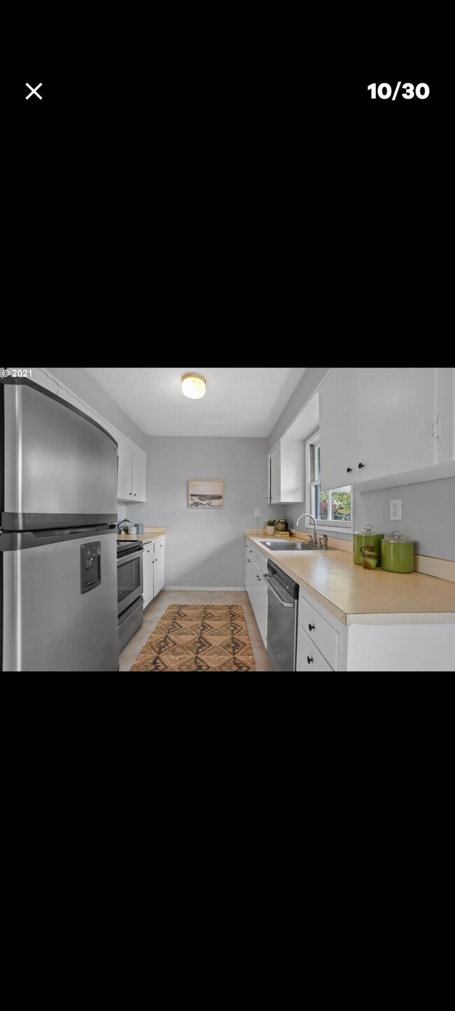 Foto del edificio - 12717 SE Gladstone St