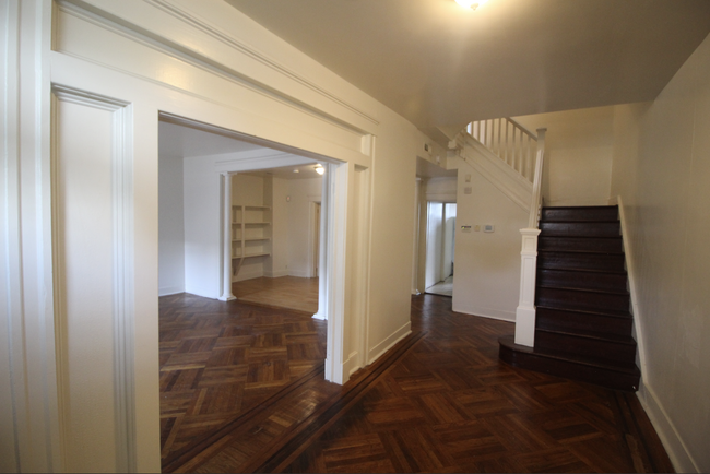 Foto del edificio - 225 W 29th St