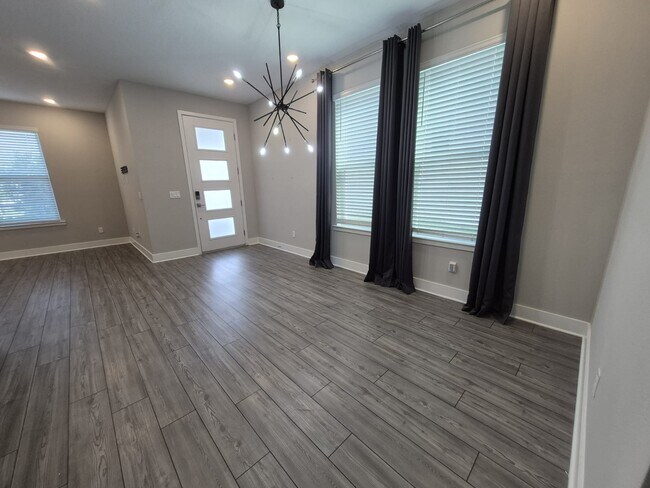 Foto del edificio - 4875 Lacewing Dr