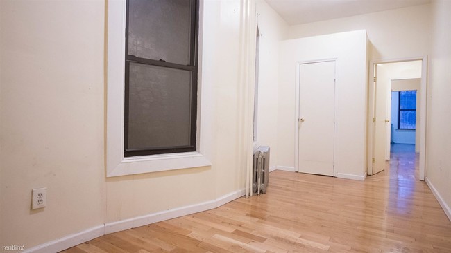 Building Photo - 230 Skillman St