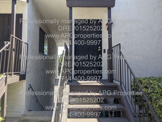 Foto del edificio - 2 Bedroom / 1 Bathroom condo with 2 parkin...