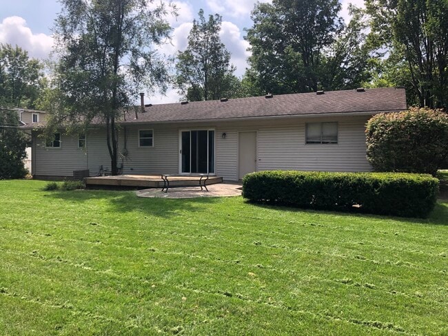 Building Photo - 3585 Culbertson Ave