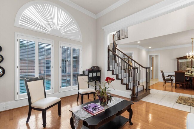 Foto del edificio - 2313 Marblewood Dr