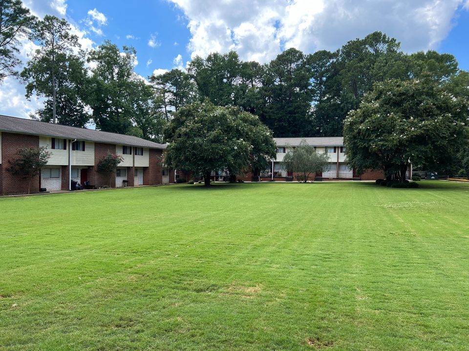 Foto del edificio - 4077 Pine Valley Rd