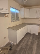 Building Photo - 1102 L St