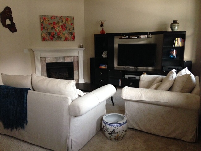 Building Photo - 2221 Dollarhide Way