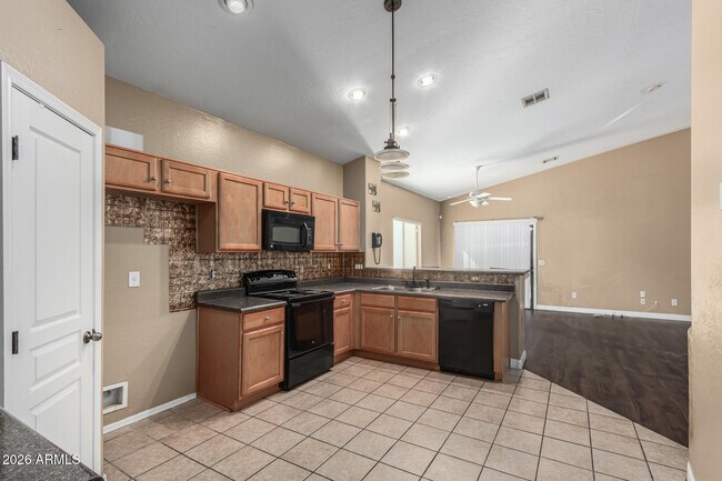 Building Photo - 2513 W Novak Way