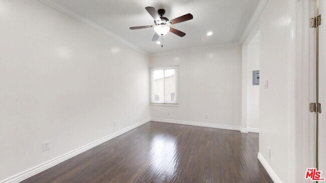 Foto del edificio - 3511 N Griffin Ave