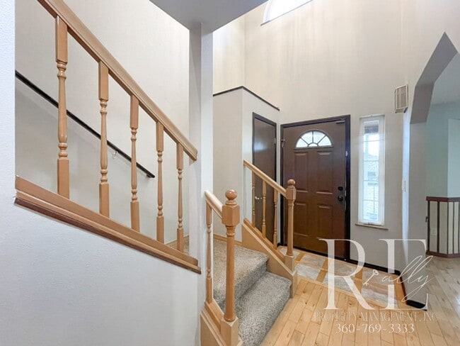 Building Photo - Stunning 3-Bedroom Home with Vaulted Ceilings, RV Parking & Fenced Yard!