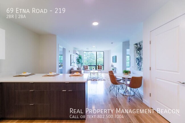 Foto del edificio - 69 Etna Rd