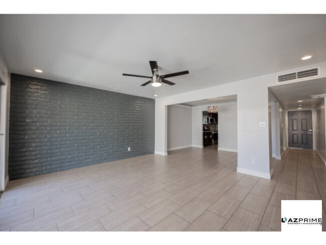 Foto del edificio - Beautiful 2/2 Phoenix Townhome for Rent!