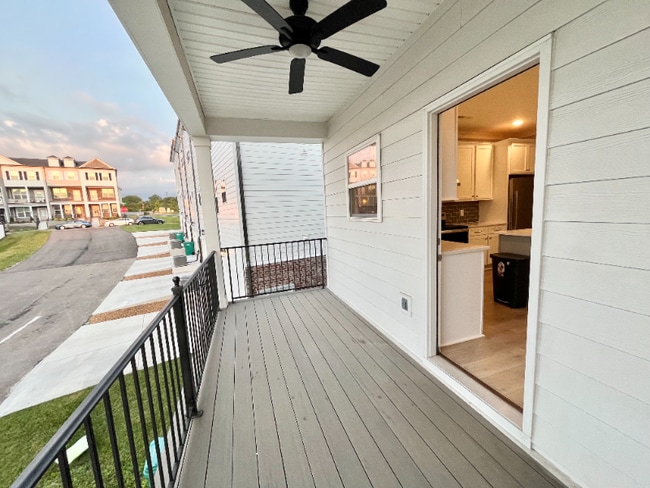 Building Photo - 465 Portsdale Dr