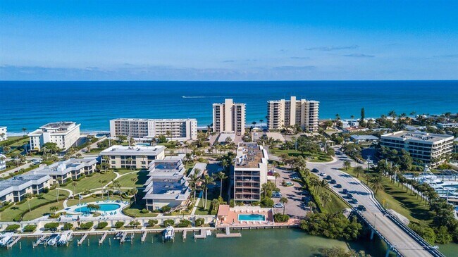 Foto del edificio - 225 S Beach Rd