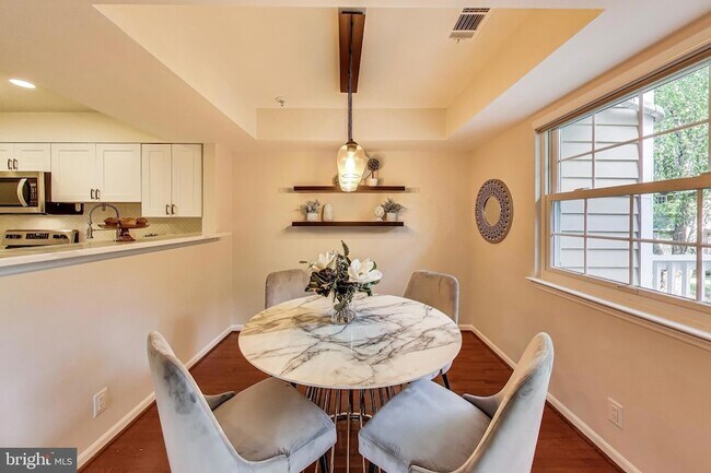 Foto del edificio - 5821 Inman Park Cir