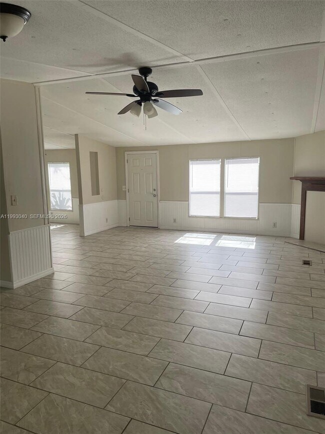 Foto del edificio - 8638 Gibson Oaks Dr