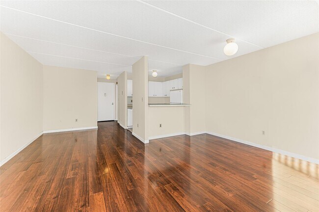 Foto del edificio - 1155 Warburton Ave