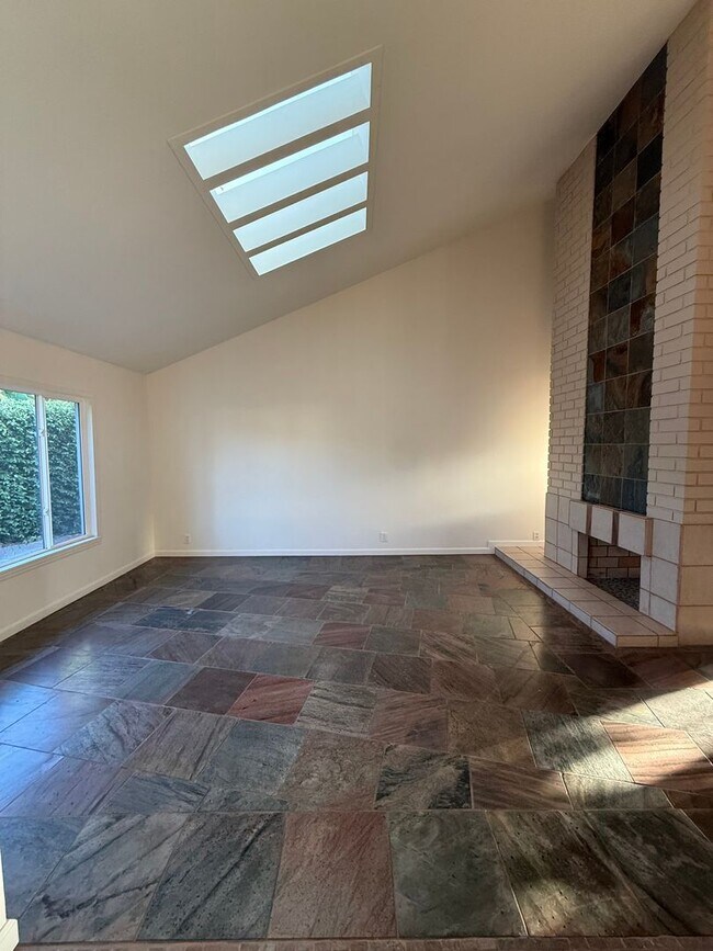 Building Photo - EXECUTIVE ENTERTAINER'S DREAM IN MISSION VIEJO!