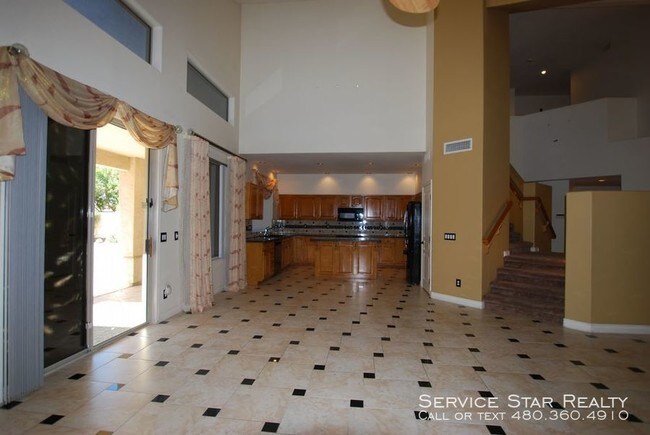 Foto del edificio - 5122 E Wallace Ave