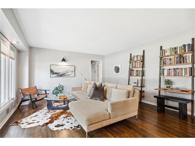 Foto del edificio - 4909 Aspasia Ln