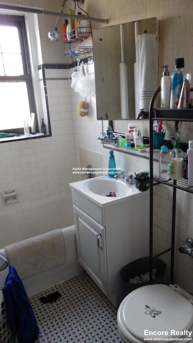 Foto del edificio - 349 Pleasant St