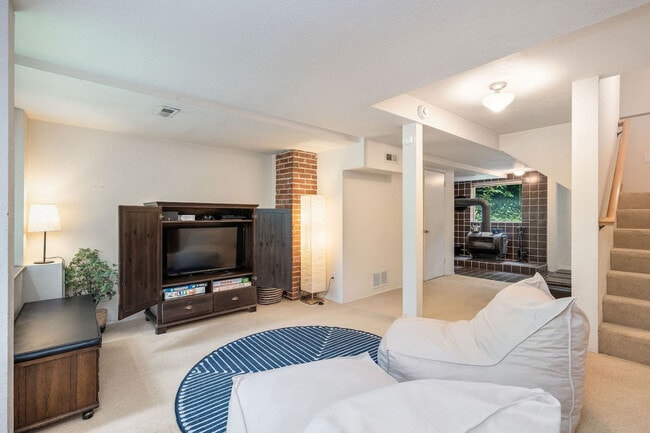 Building Photo - 2609 SW 149th Pl