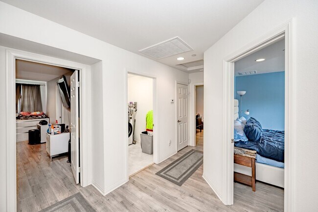 Foto del edificio - 2619 Candleberry Way