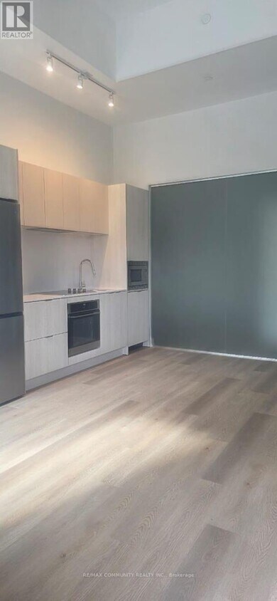 Photo principale - 3025 Novar Rd