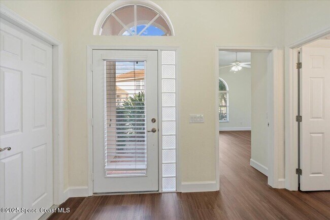 Foto del edificio - 1334 Gem Cir