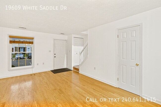 Foto del edificio - 19609 White Saddle Dr