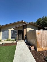 Building Photo - 2028 S Tracy Ct