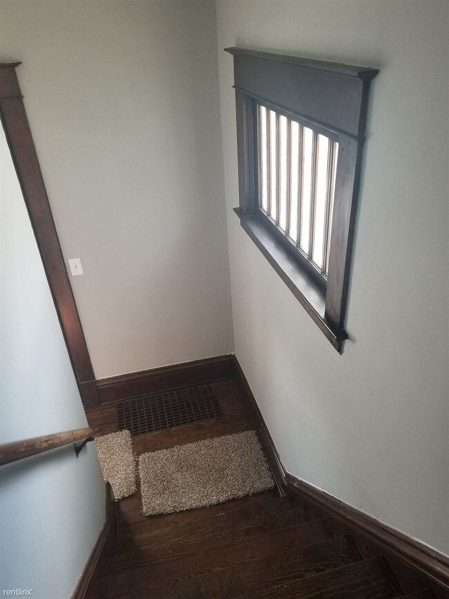 Foto del edificio - 903 Leonard St NW