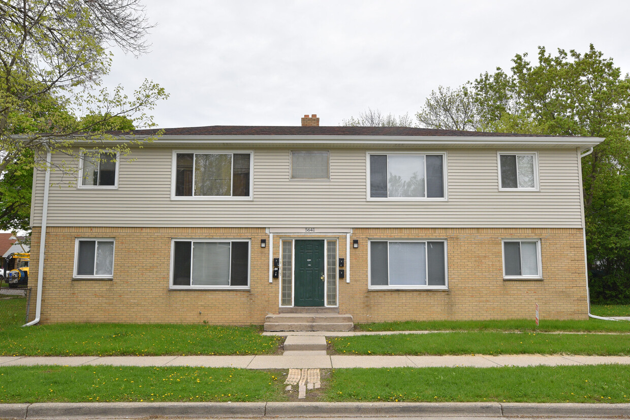 Primary Photo - 5641 N 62nd St