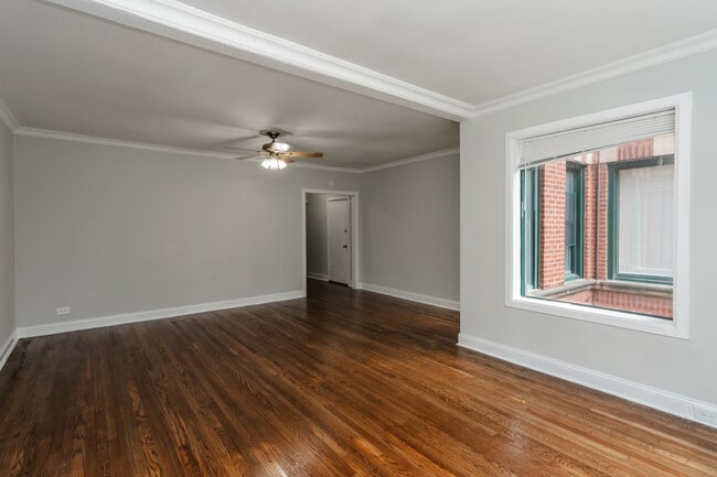 Foto del edificio - 6913 S Paxton Ave