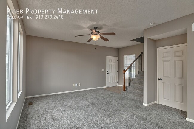 Building Photo - Persimmon Pointe - Available March 21st