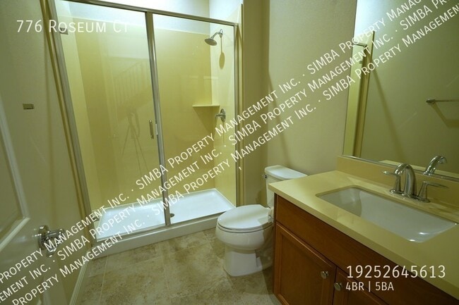 Building Photo - Roseum Ct