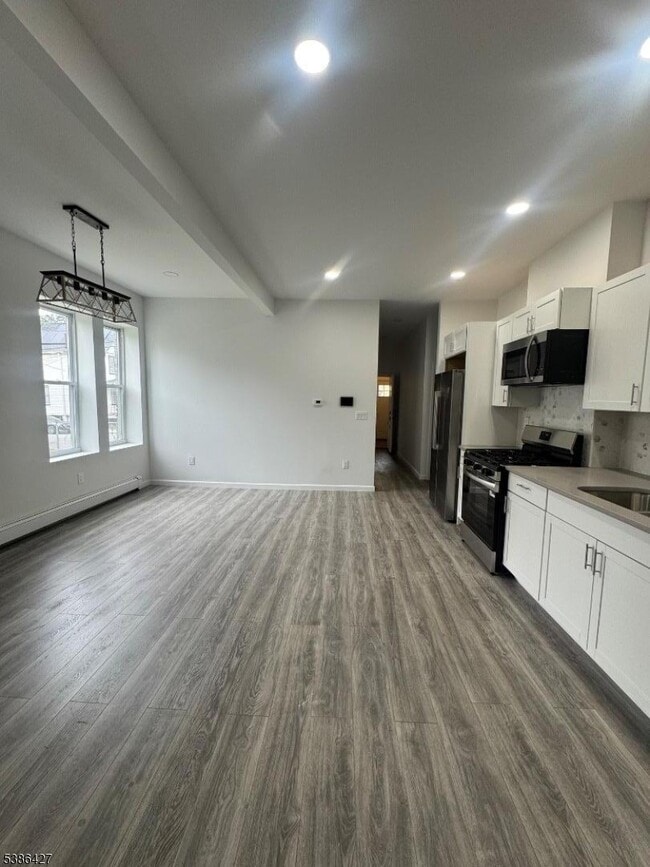 Foto del edificio - 184 Hickory St