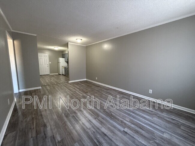 Foto del edificio - 4424 Torrance Dr NW