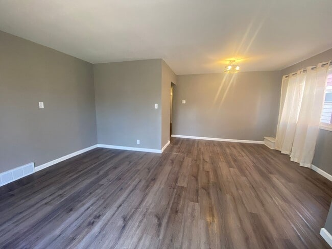 Building Photo - 4267 N 68th St
