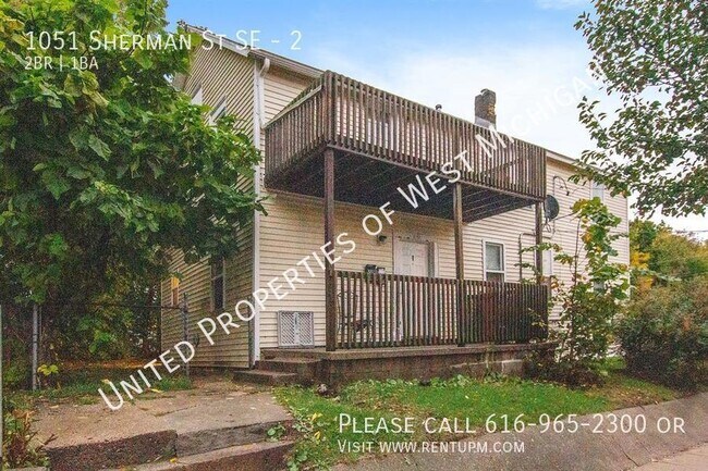 Building Photo - Available Now | 2 Bed, 1 Bath Upper Apartm...